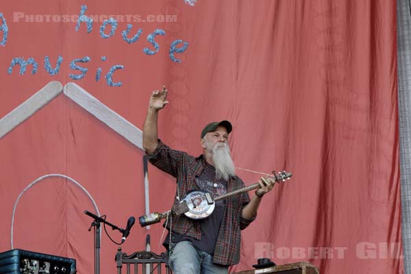 SEASICK STEVE - 2017-07-02 - ARRAS - La Citadelle - Main Stage - 